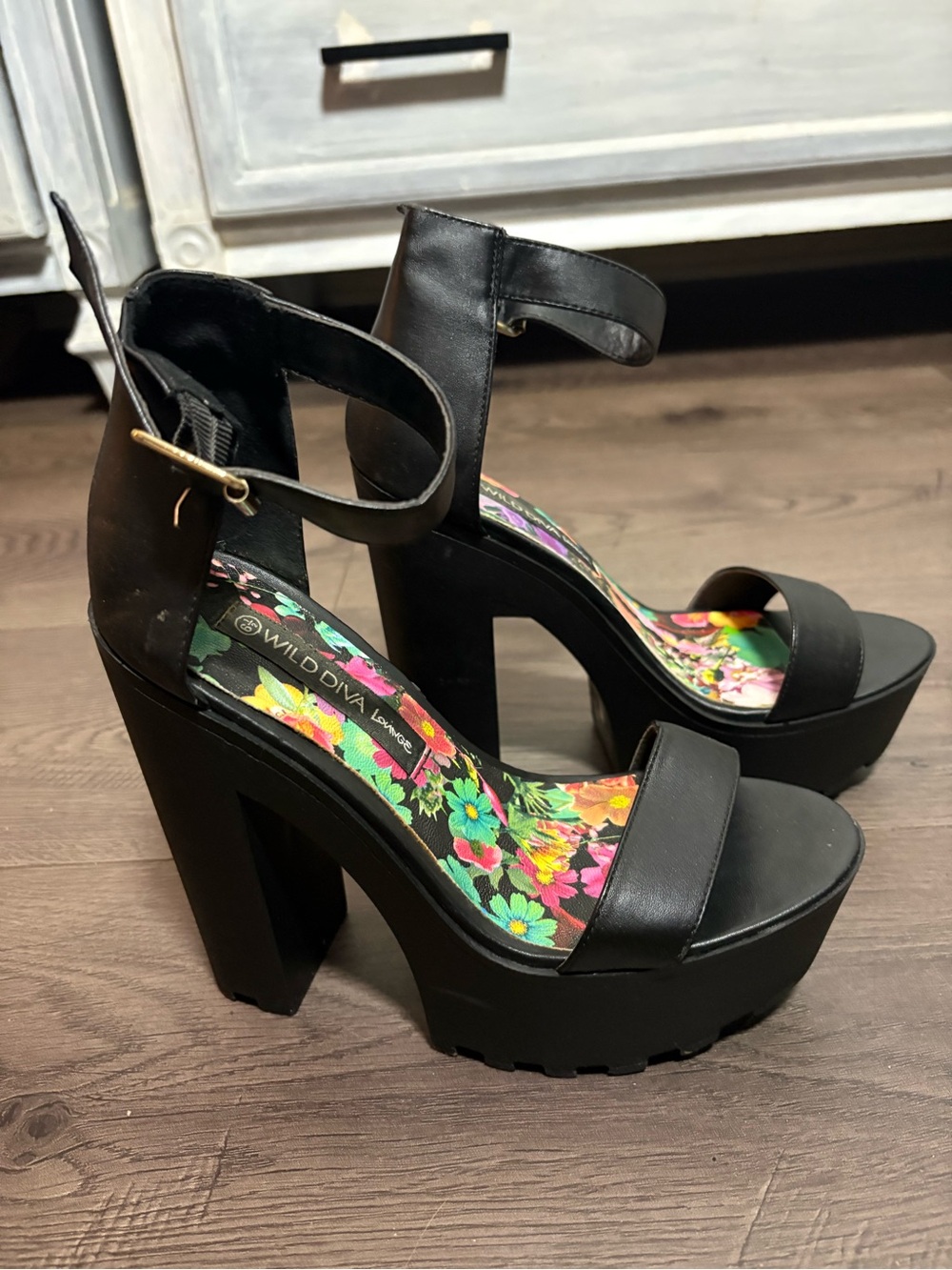 Wild Diva Lounge Black Platform Chunky Block Heels Grunge Y2K Stylish
